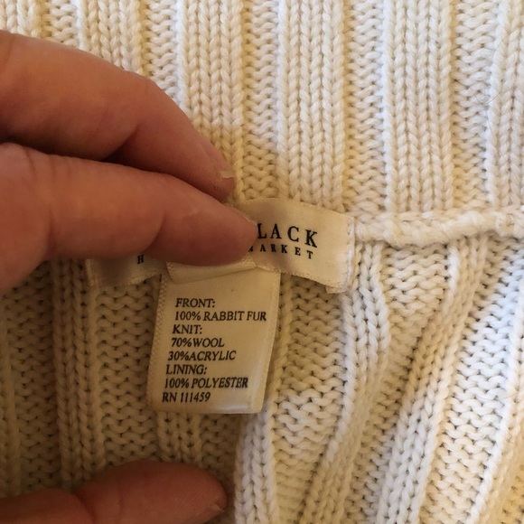 White House black market RABBIT FUR VEST - Picture 7 of 8